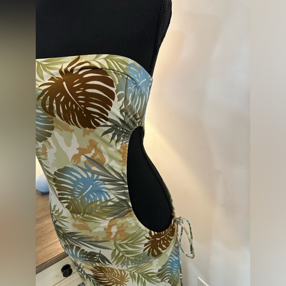 Asymmetrical Forever 21 Tropical Leaf Dress - No Size - Picture 2 of 9